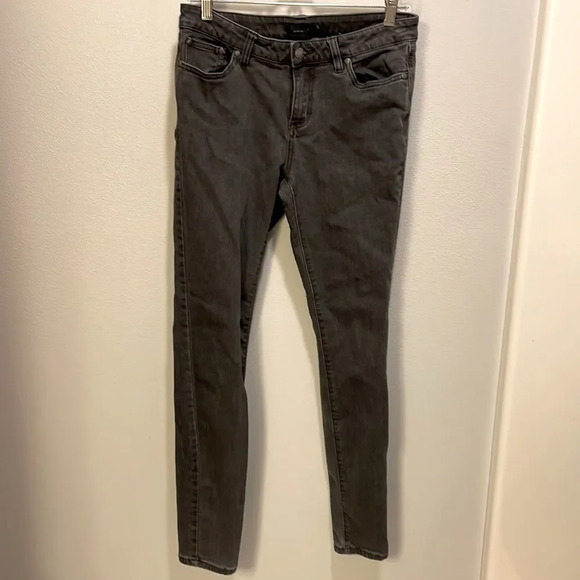 𝅺Prana woman’s dark grey straight legged jeans - Picture 1 of 14